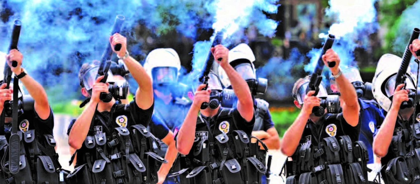 Καστανιές Έβρου: Τούρκοι αστυνομικοί ρίχνουν δακρυγόνα στην ελληνική πλευρά των συνόρων!